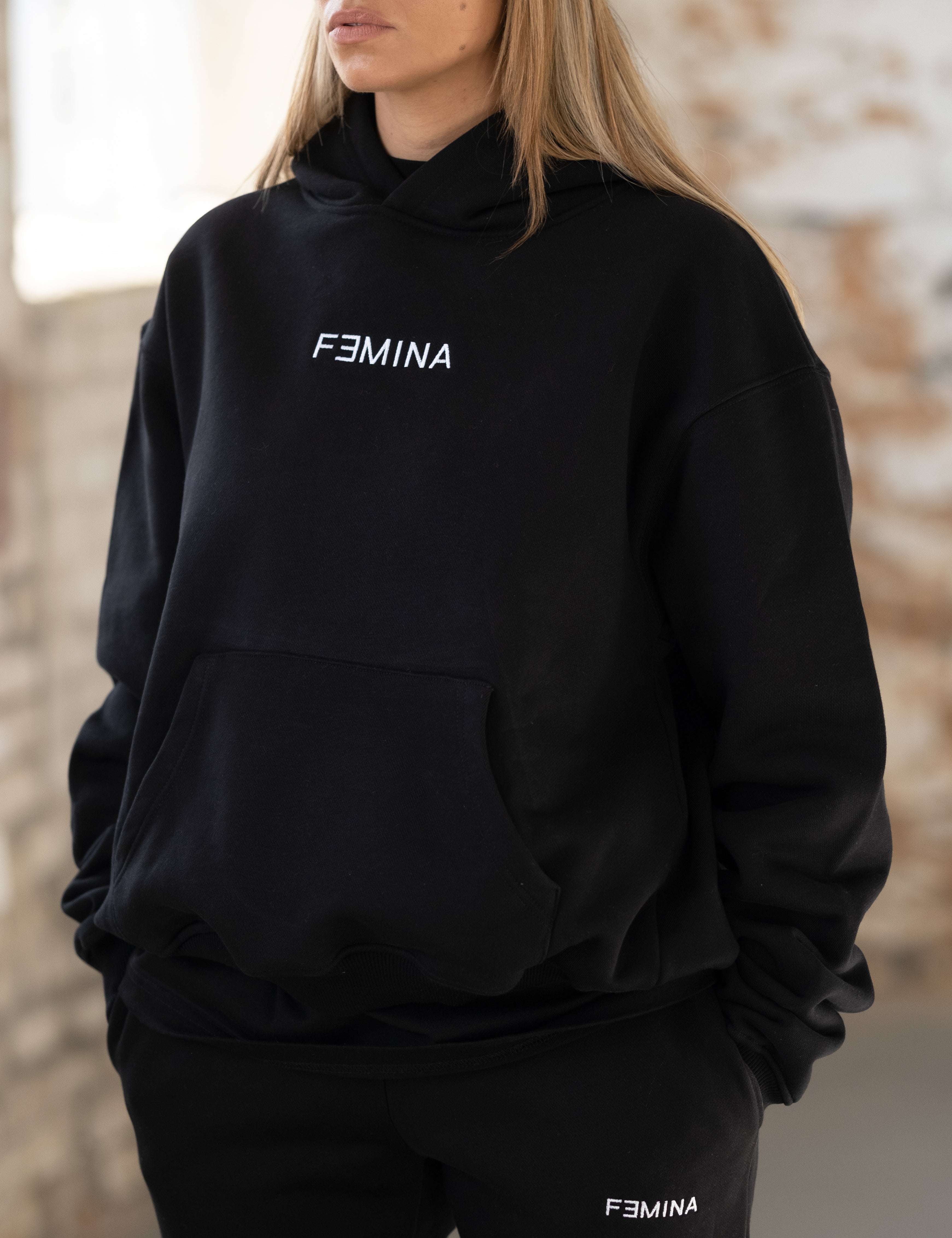 FƎMINA CLASSIC HOODIE