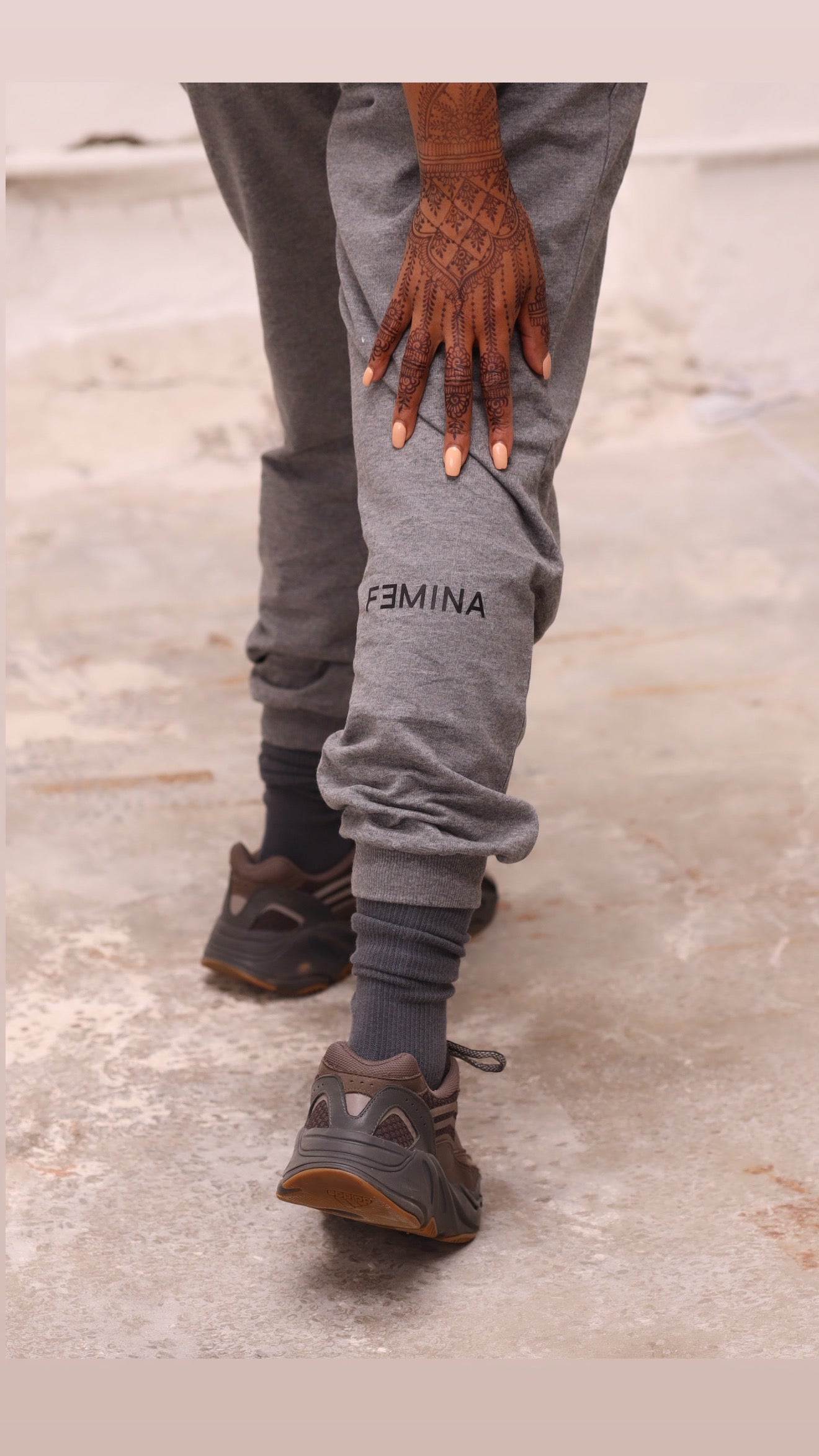 FƎMINA LIGHT WEIGHT JOGGERS