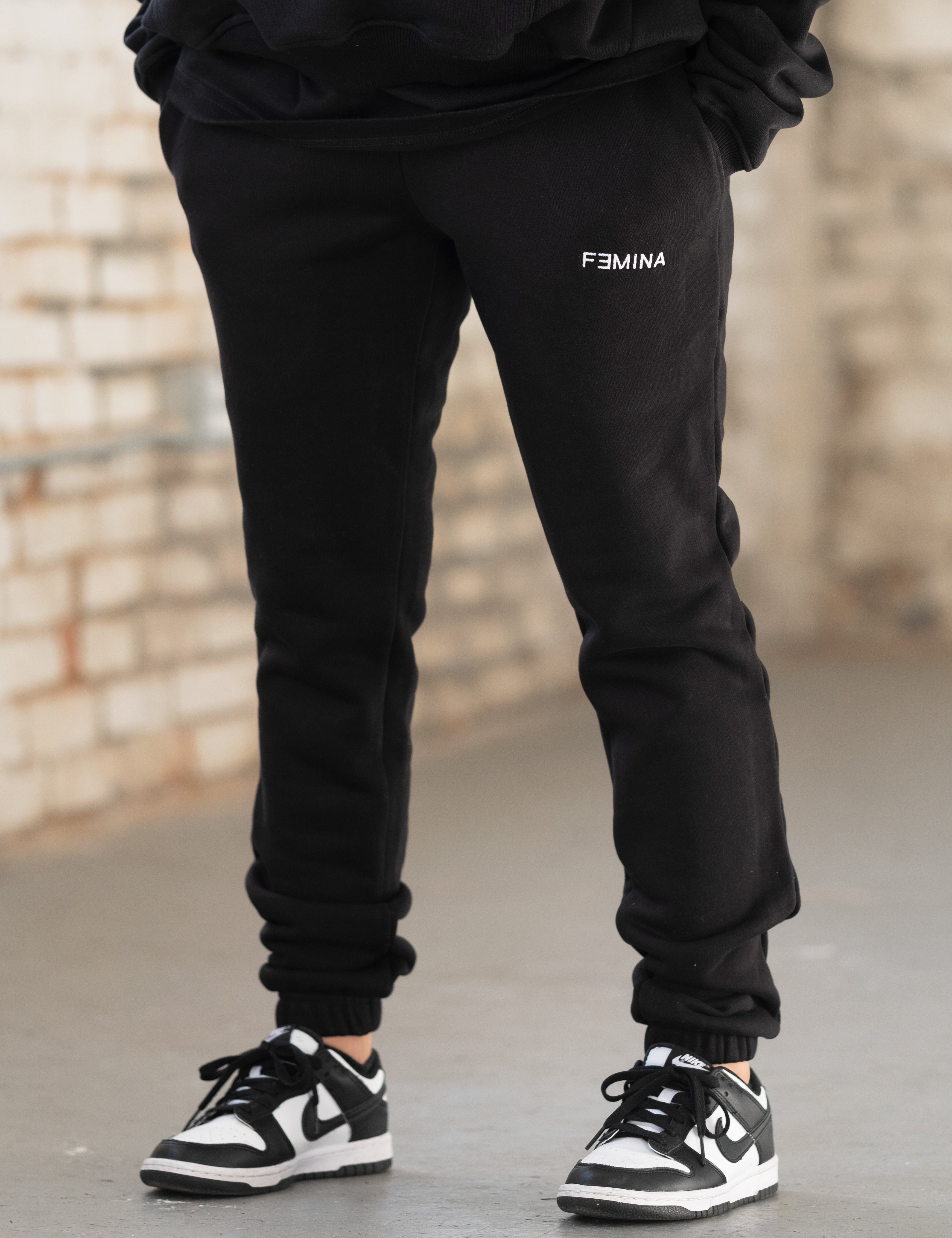 FƎMINA CLASSIC JOGGERS