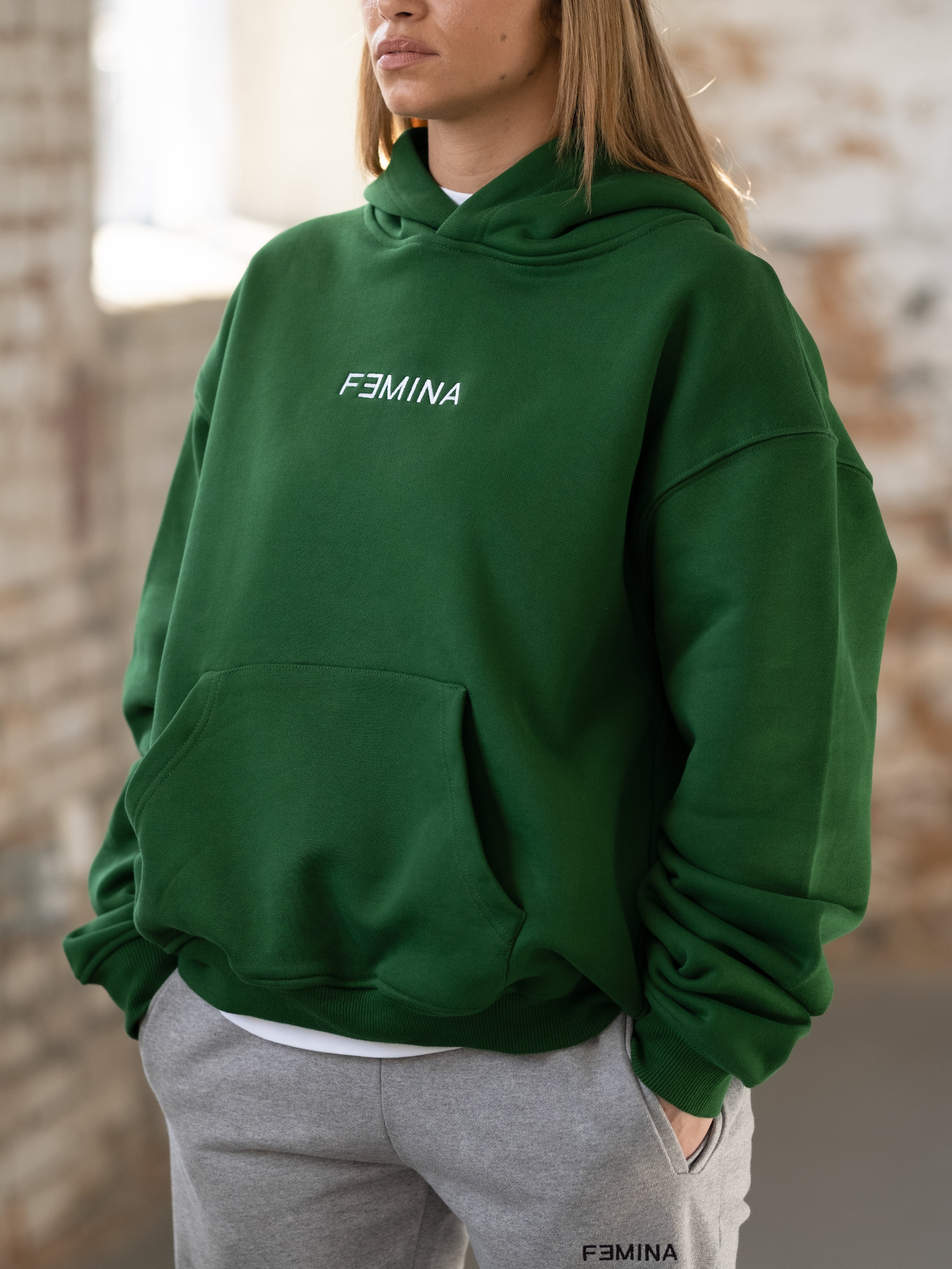 FƎMINA CLASSIC HOODIE