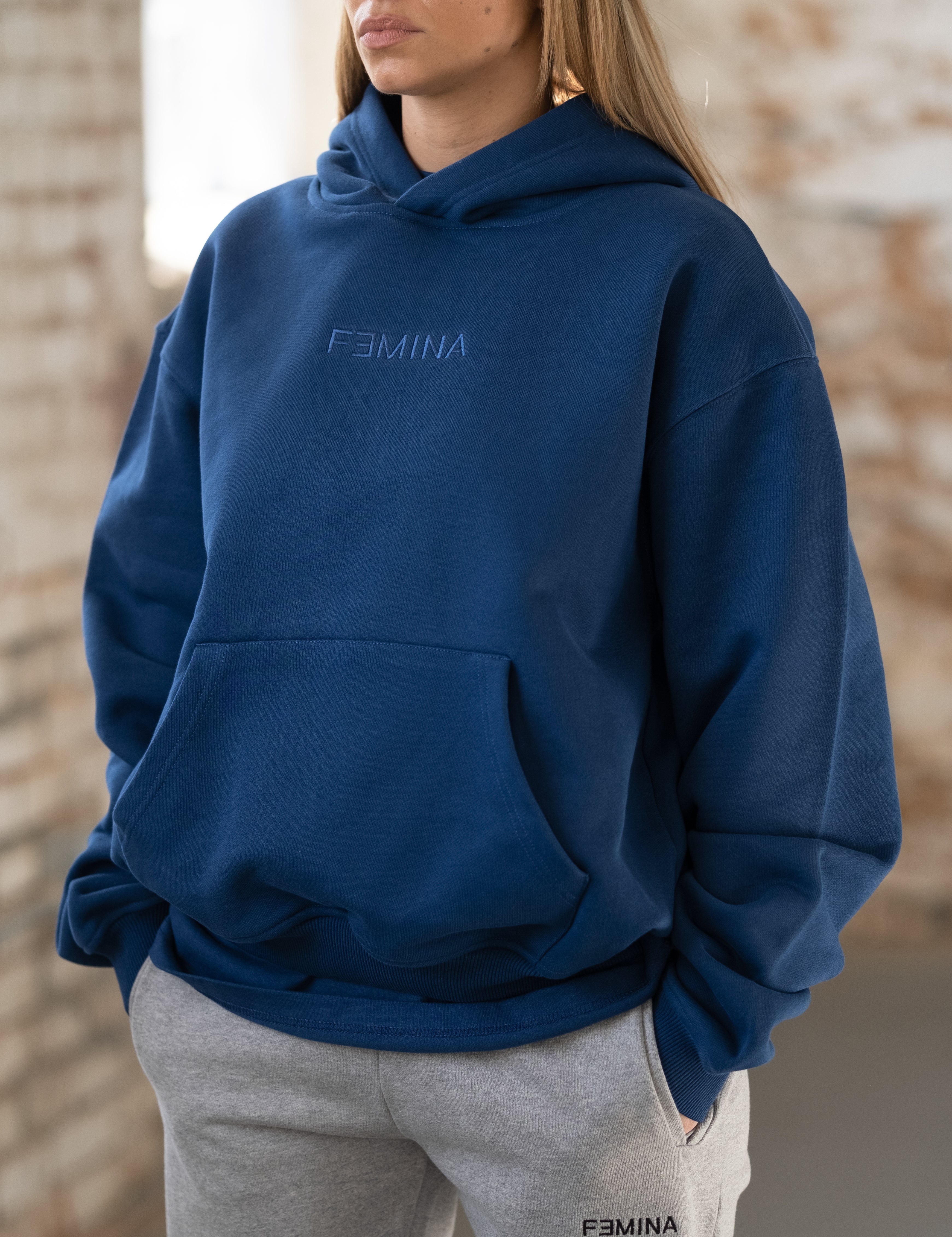 FƎMINA CLASSIC HOODIE